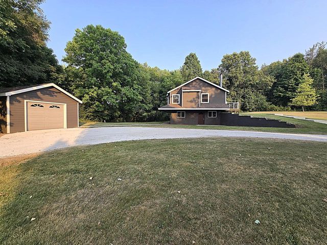 1978 State Highway 164, Richfield, WI 53076