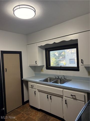 151 Myers Avenue, Akron, OH 44305