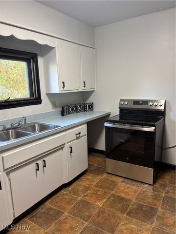 151 Myers Avenue, Akron, OH 44305