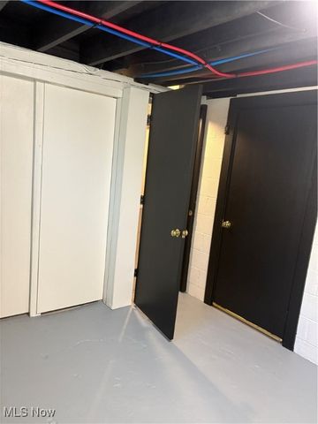 151 Myers Avenue, Akron, OH 44305