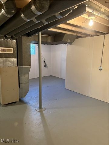 151 Myers Avenue, Akron, OH 44305