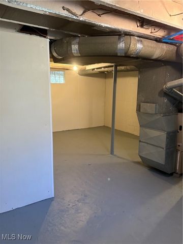 151 Myers Avenue, Akron, OH 44305