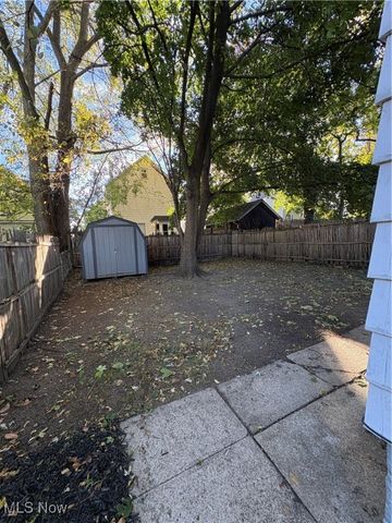 151 Myers Avenue, Akron, OH 44305