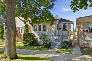 4562 N Mulligan, Chicago, IL 60630