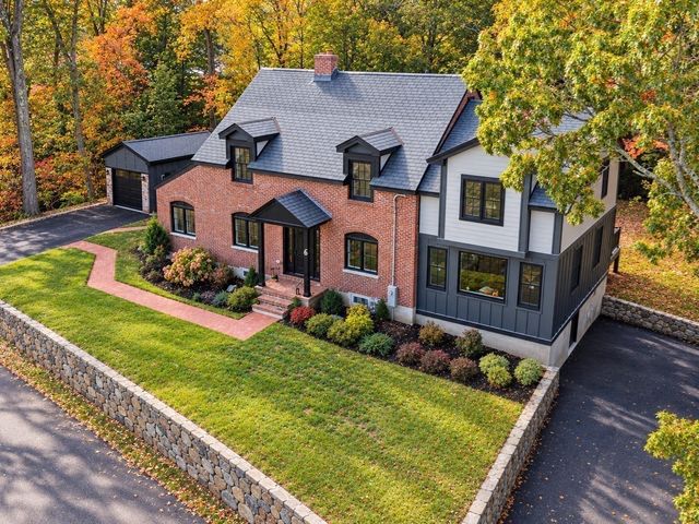 6 Lovis, Wakefield, MA 01880