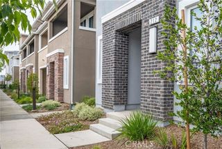 212 Farley Ln, Pomona, CA 91767