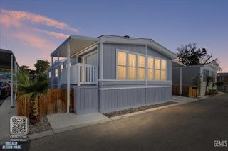 63 Cinnamon Lane, Bakersfield, CA 93308