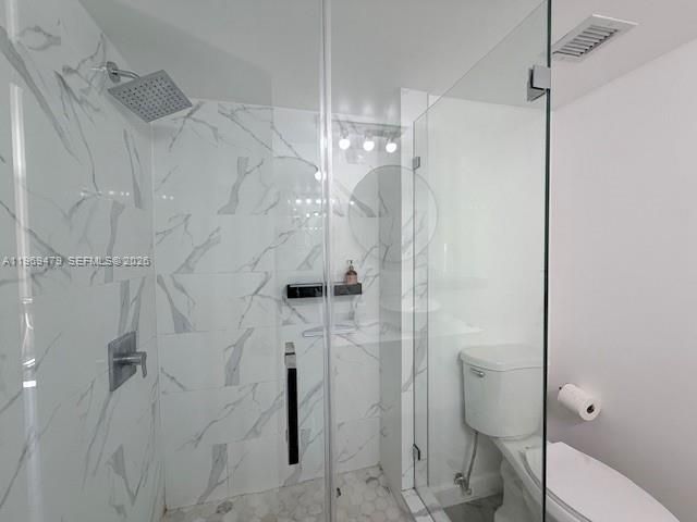 13499 Biscayne Blvd 902, North Miami, FL 33181