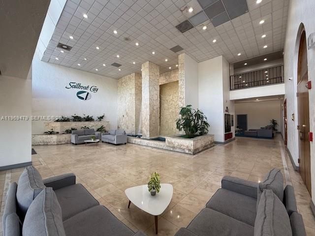 13499 Biscayne Blvd 902, North Miami, FL 33181