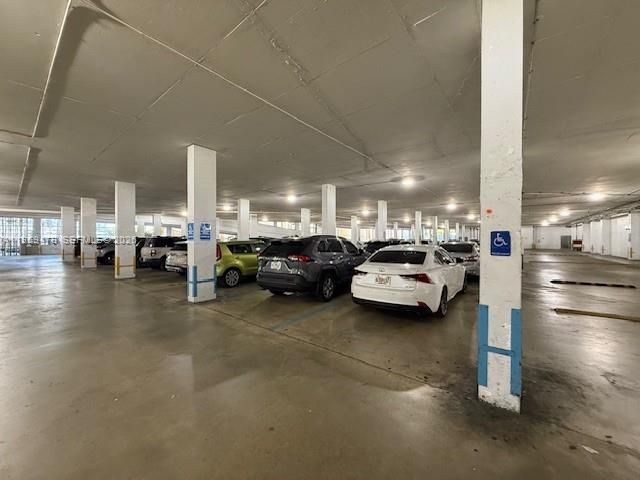 13499 Biscayne Blvd 902, North Miami, FL 33181