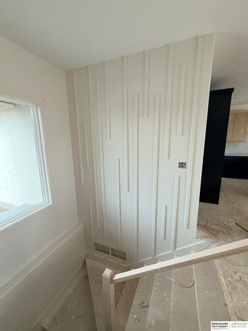 20702 Vernon Avenue, Elkhorn, NE 68022