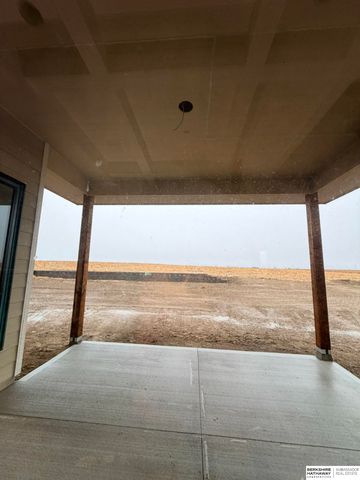 20702 Vernon Avenue, Elkhorn, NE 68022