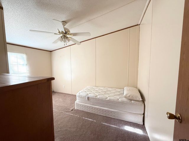 5744 E State Highway 21, Crockett, TX 75835