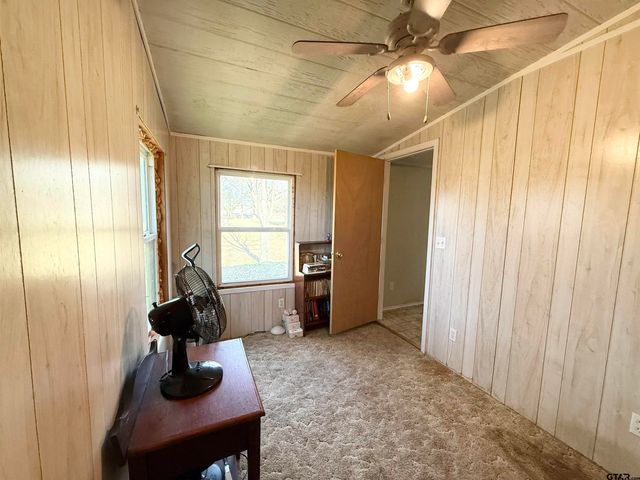 5744 E State Highway 21, Crockett, TX 75835
