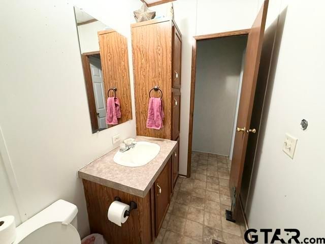 5744 E State Highway 21, Crockett, TX 75835