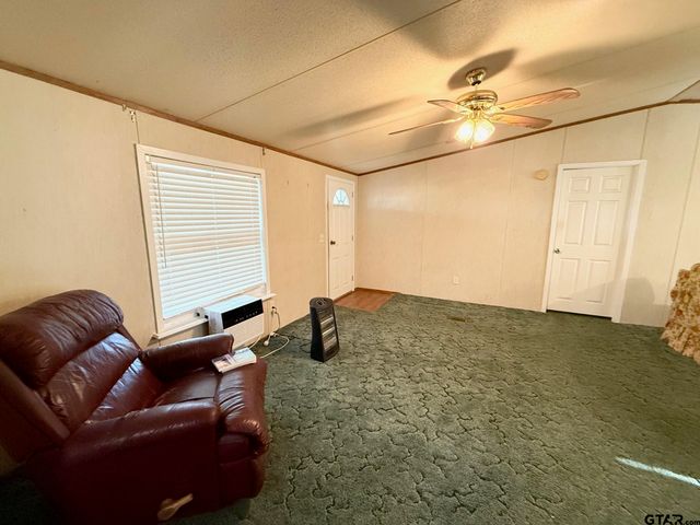 5744 E State Highway 21, Crockett, TX 75835