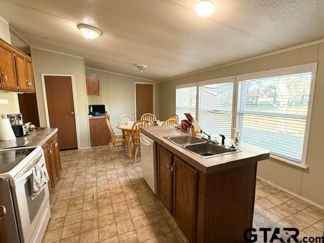 5744 E State Highway 21, Crockett, TX 75835