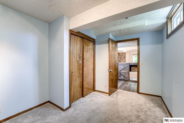 5618 N 116th Avenue Circle, Omaha, NE 68164