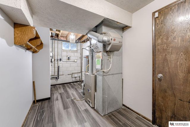 5618 N 116th Avenue Circle, Omaha, NE 68164