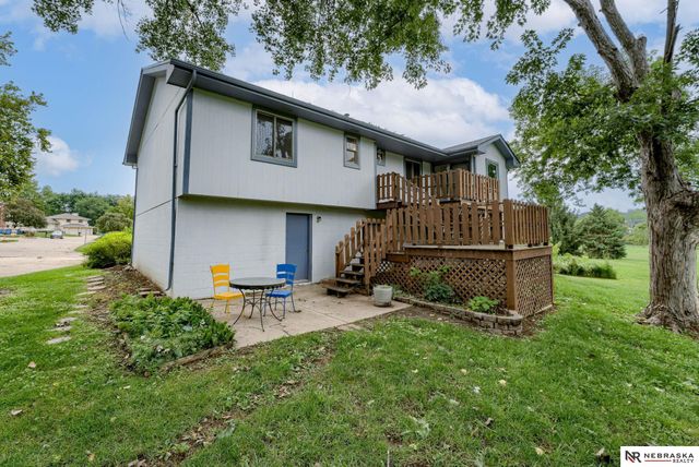 5618 N 116th Avenue Circle, Omaha, NE 68164