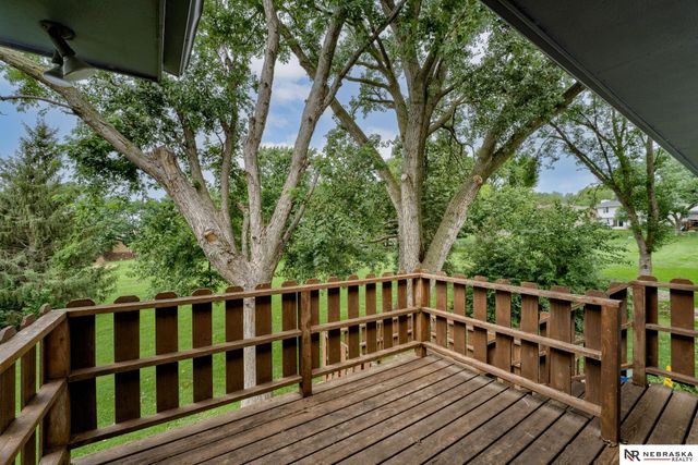 5618 N 116th Avenue Circle, Omaha, NE 68164