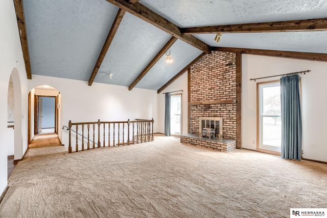 5618 N 116th Avenue Circle, Omaha, NE 68164