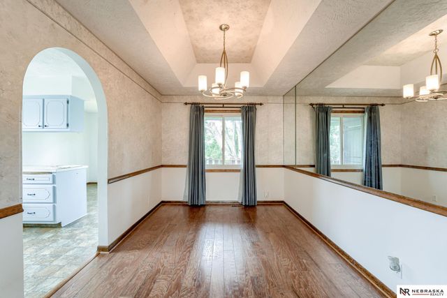 5618 N 116th Avenue Circle, Omaha, NE 68164