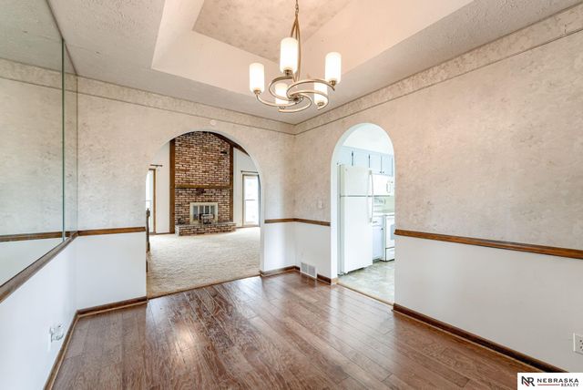 5618 N 116th Avenue Circle, Omaha, NE 68164