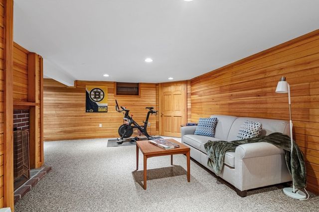 20 Joseph Reed Lane, Acton, MA 01720