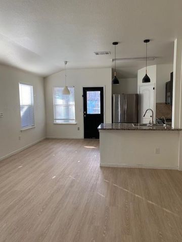 6120 Diamondleaf BND, Austin, TX 78724