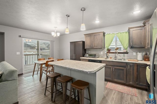 6749 W Viola Ct Court, Sioux Falls, SD 57107