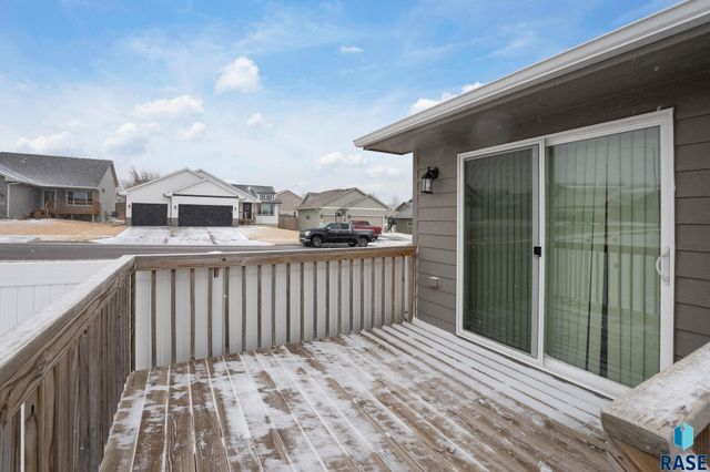 6749 W Viola Ct Court, Sioux Falls, SD 57107