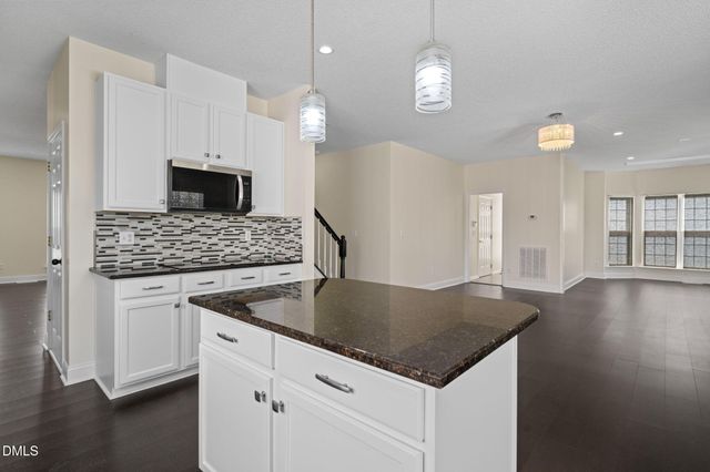 513 Thistlegate Trail, Raleigh, NC 27610