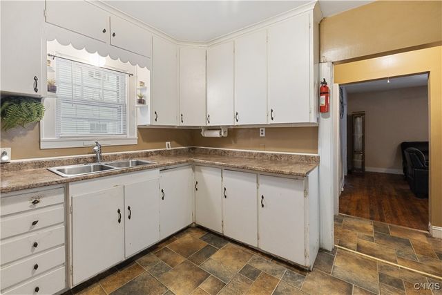 142 Maxwell Avenue, Syracuse, NY 13207