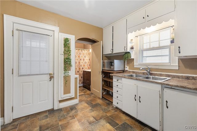 142 Maxwell Avenue, Syracuse, NY 13207