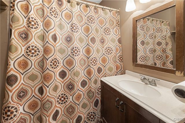 142 Maxwell Avenue, Syracuse, NY 13207