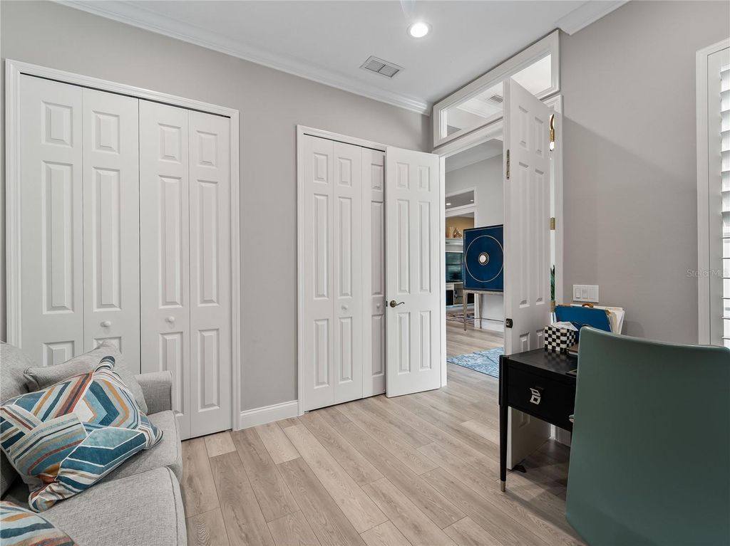 Image 37 of property listing at 8316 ABINGDON COURT, Bradenton, FL 34201