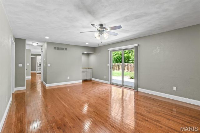 1117 Woodleaf Drive, O'fallon, IL 62269