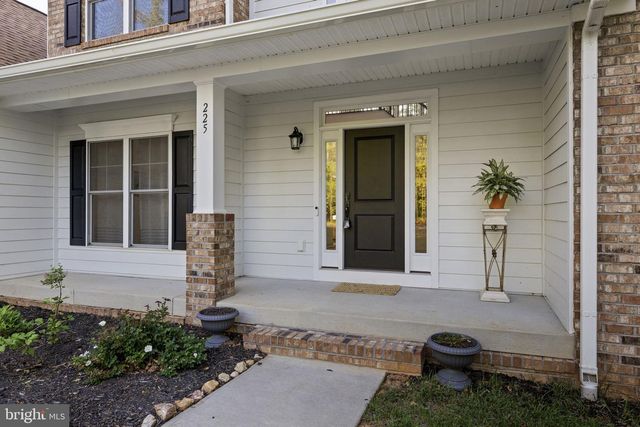 225 RAVEN RD, Bumpass, VA 23024