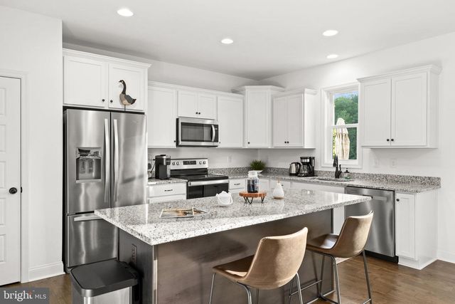 225 RAVEN RD, Bumpass, VA 23024