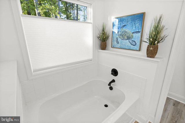 225 RAVEN RD, Bumpass, VA 23024