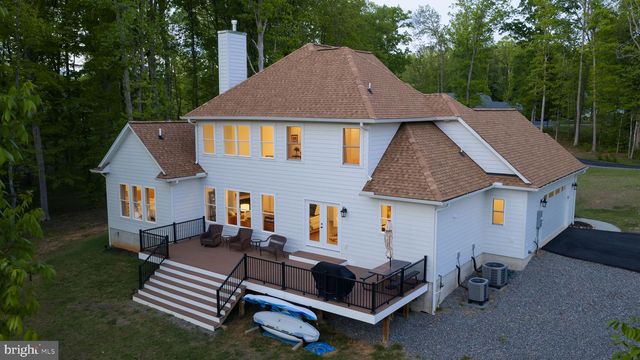 225 RAVEN RD, Bumpass, VA 23024