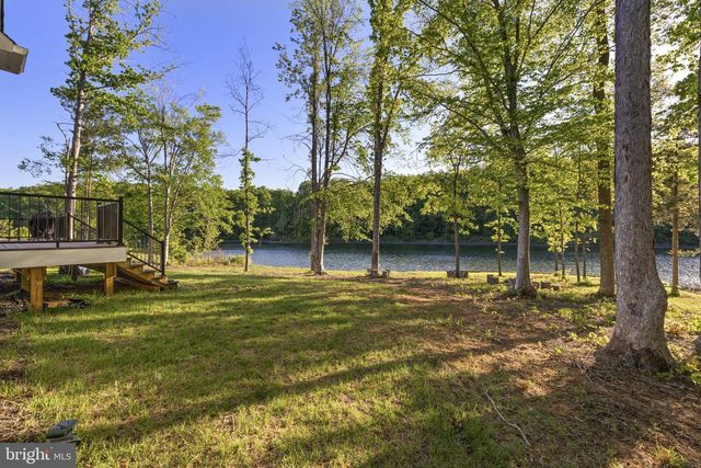 225 RAVEN RD, Bumpass, VA 23024