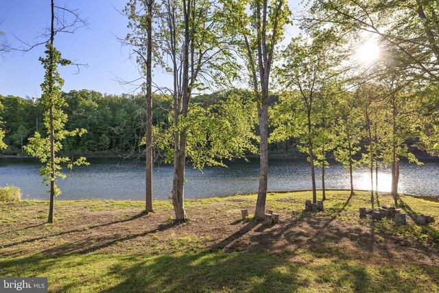 225 RAVEN RD, Bumpass, VA 23024