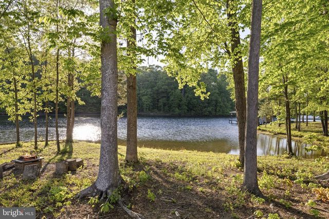 225 RAVEN RD, Bumpass, VA 23024