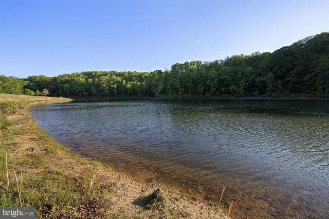 225 RAVEN RD, Bumpass, VA 23024