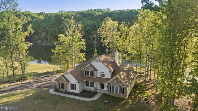 225 RAVEN RD, Bumpass, VA 23024