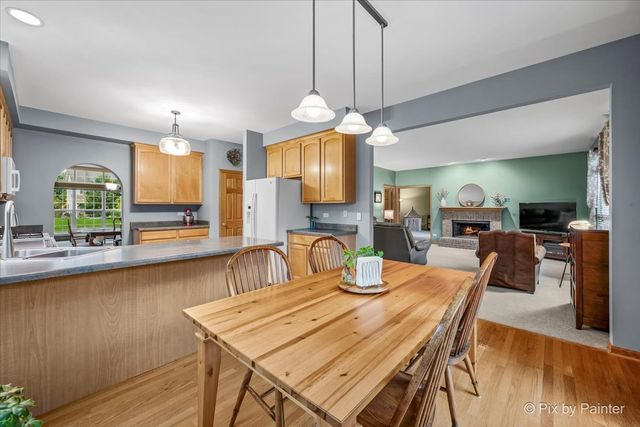 1173 Sandalwood Lane, Crystal Lake, IL 60014