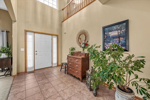 1173 Sandalwood Lane, Crystal Lake, IL 60014