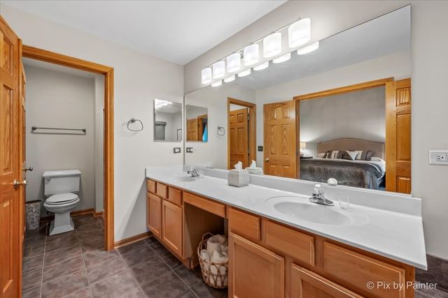 1173 Sandalwood Lane, Crystal Lake, IL 60014